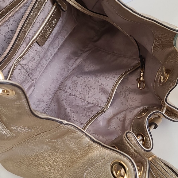 Michael Kors Tote Bag - Picture 16 of 17